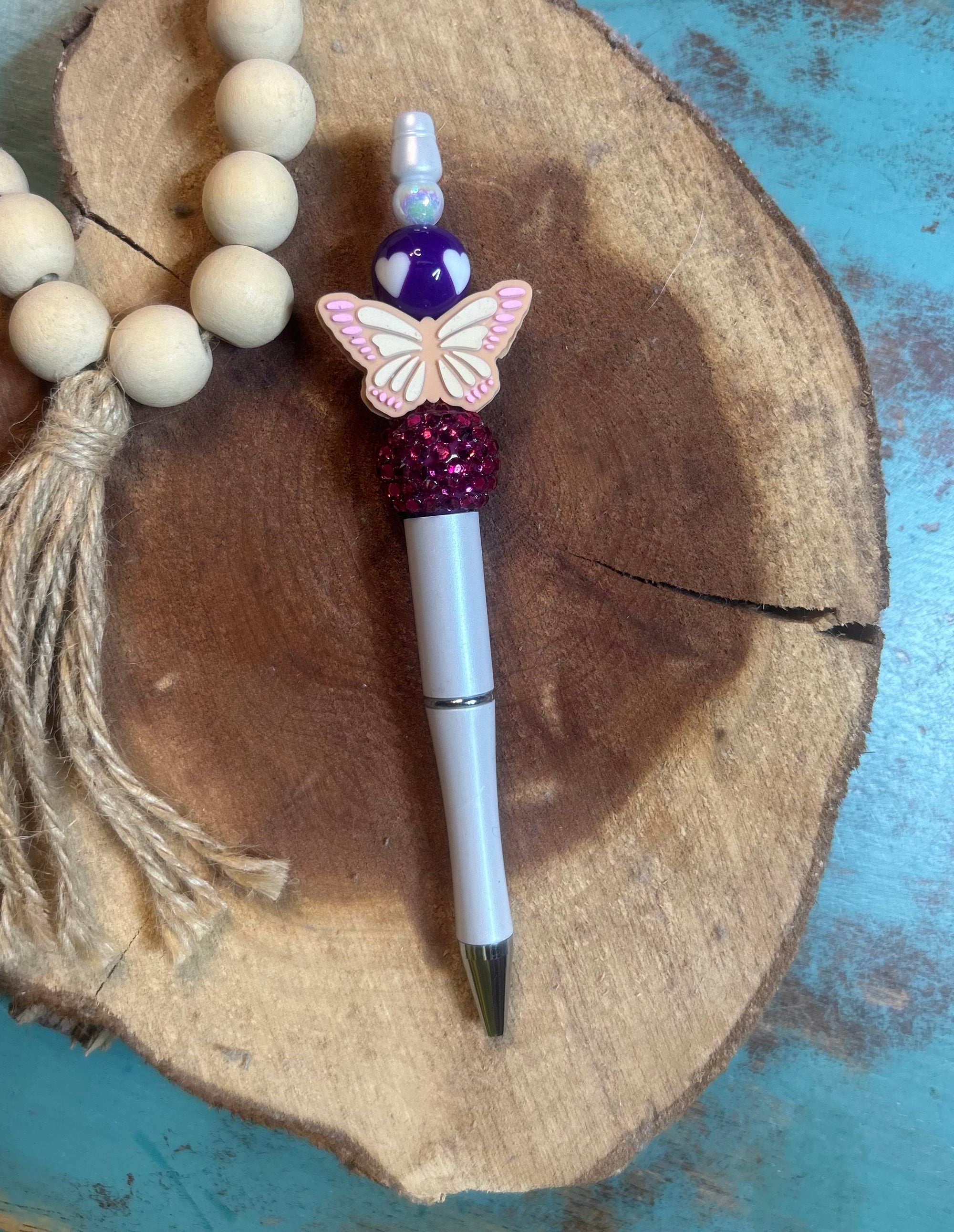 White Solid Pen Pink Butterfly